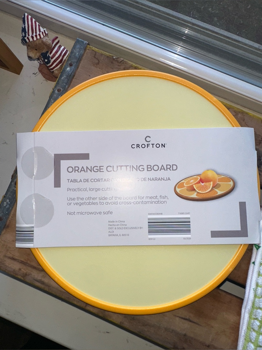 Orange Citrus Bundle includes orange cutting board with 2 dish towels - New - Picture 6 of 7